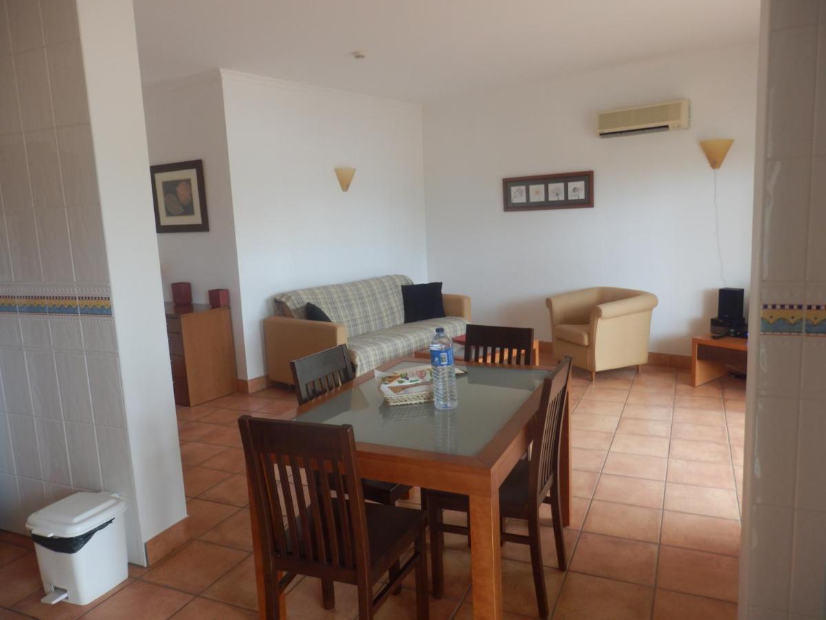 Bel Appartement Au Bord De La Mer De Porto De Mos Lagos Exteriér fotografie