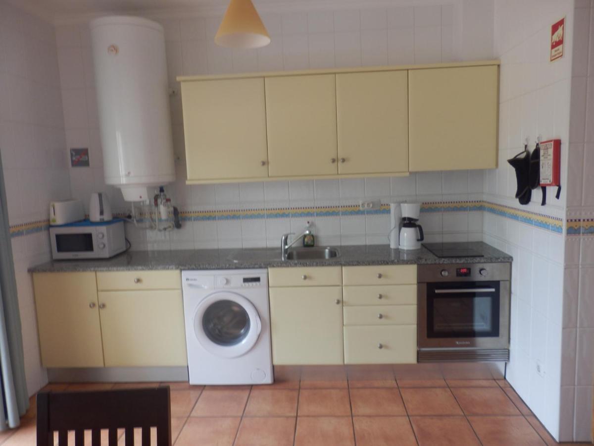Bel Appartement Au Bord De La Mer De Porto De Mos Lagos Exteriér fotografie